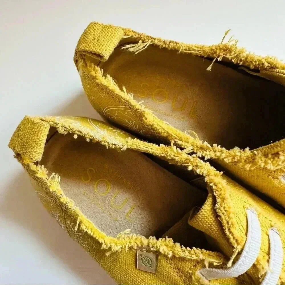 NWOT SOUL Naturalizer Kemper Stretch Slip On Sneakers